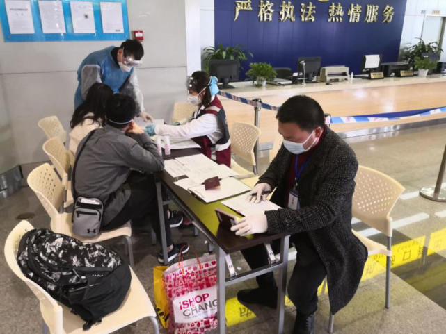 成都空港門戶的抗疫防線 15座酒店、1545次航班的“云端守護”